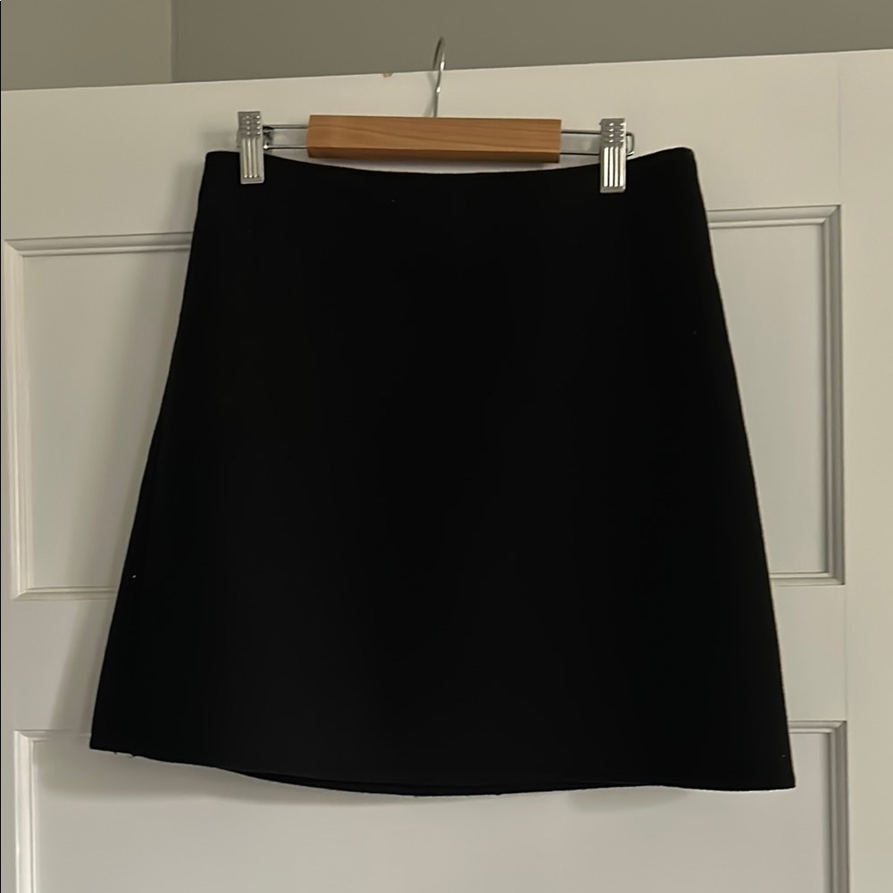 CLUB MONACO Classic Black Women's Wool Skirt